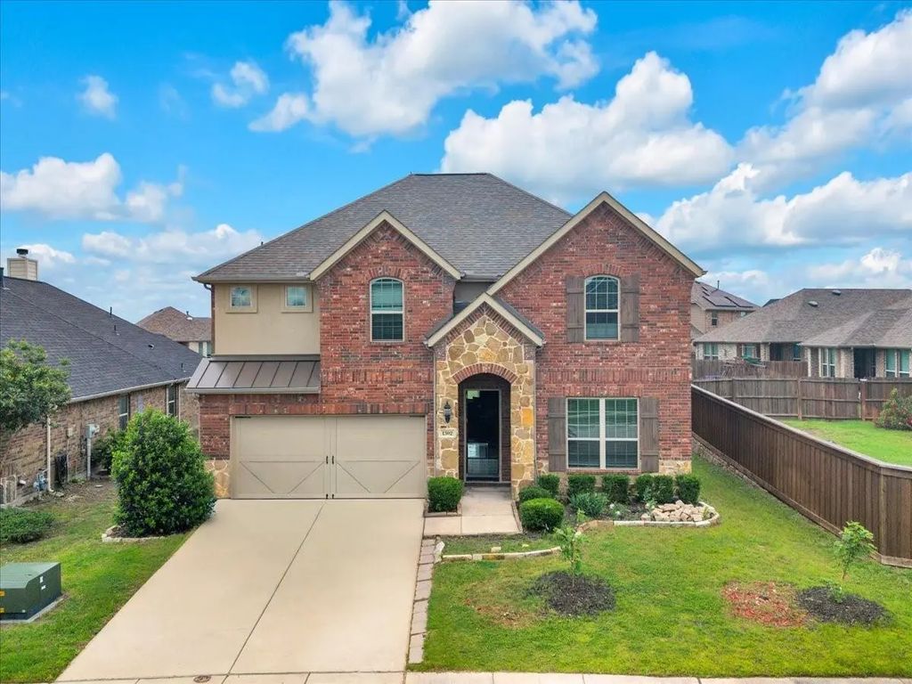 1302 Torrington Lane, Forney