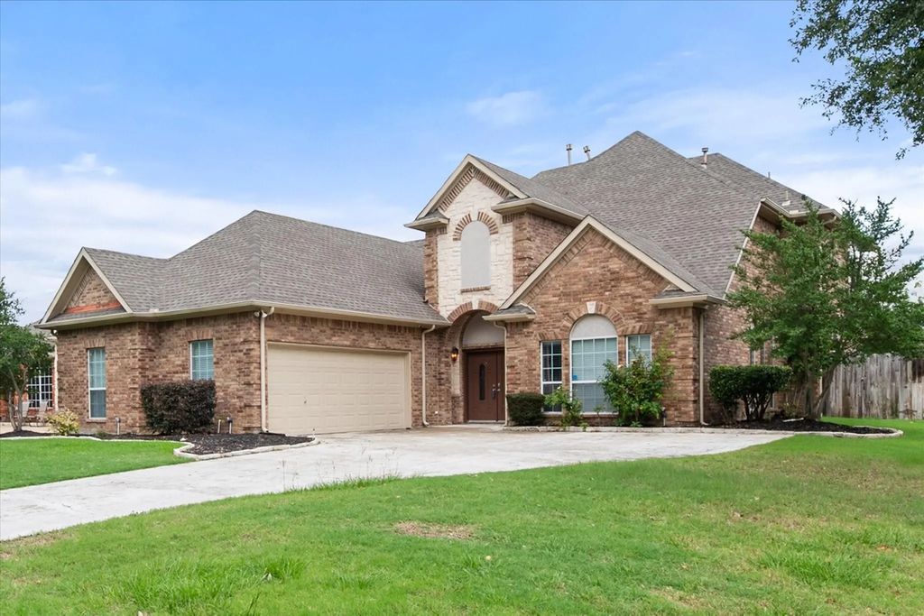 1116 Brook Arbor Drive, Mansfield