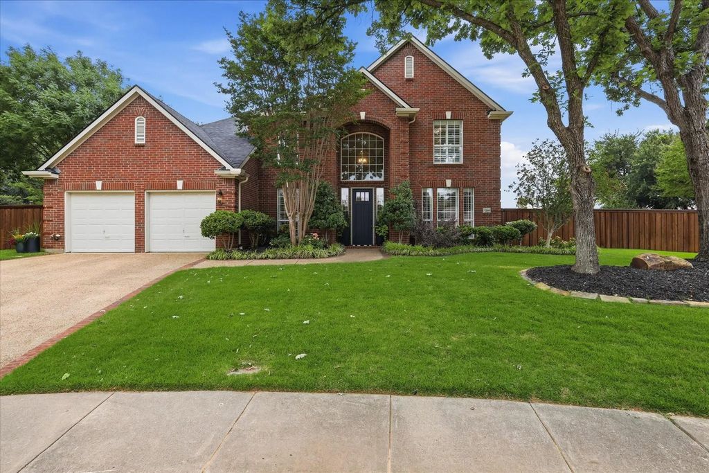 4200 Blue Grass Court, Flower Mound