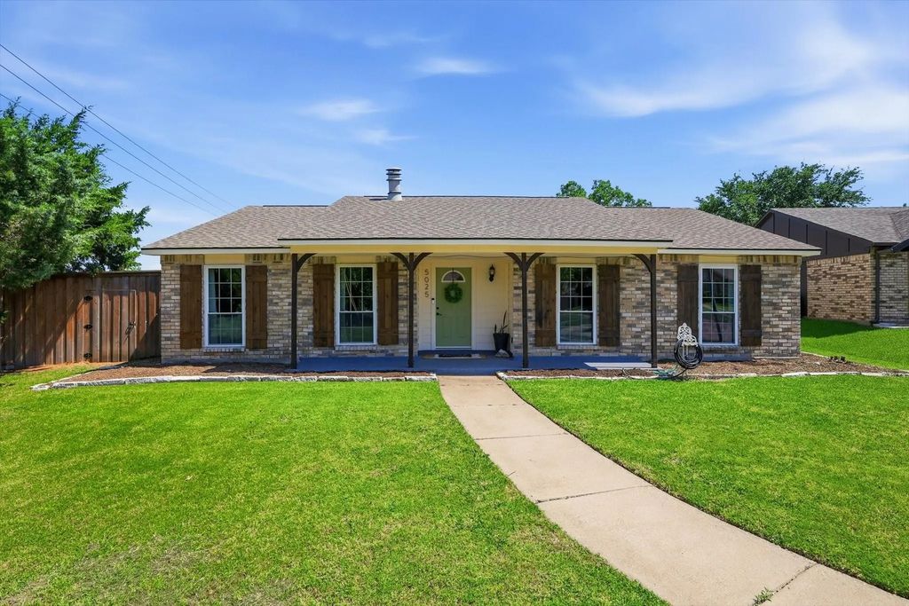 5025 Wheeler Circle, The Colony