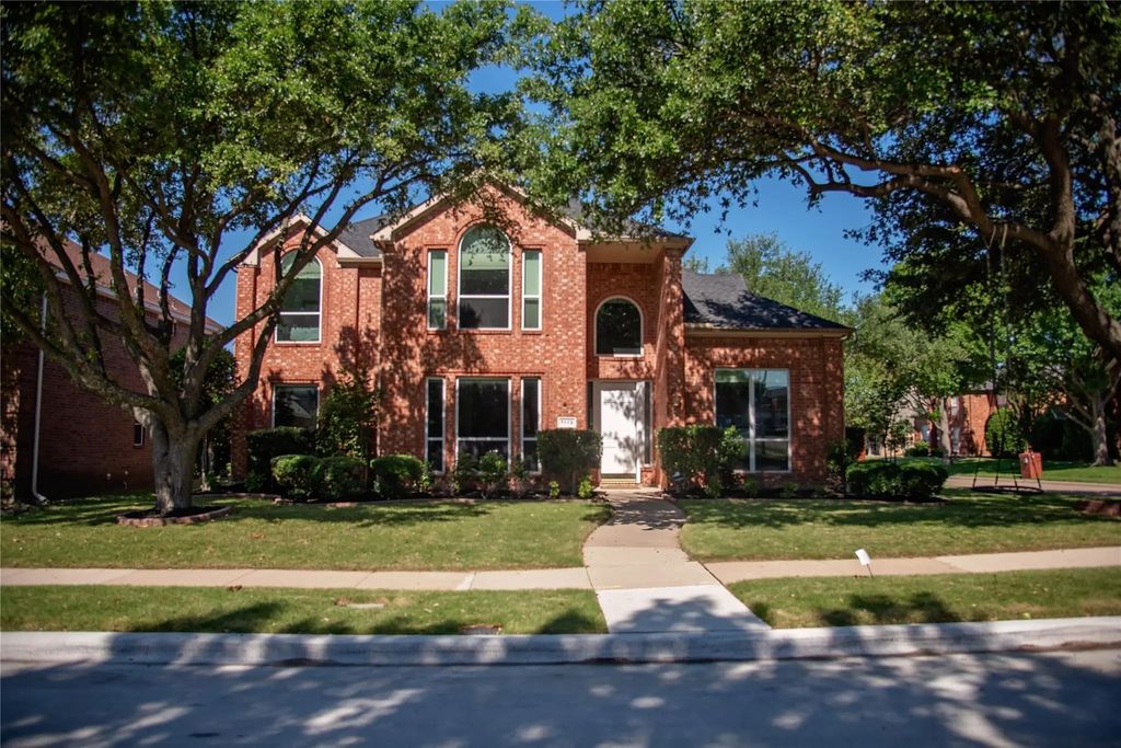 7113 Chandler Drive, Plano