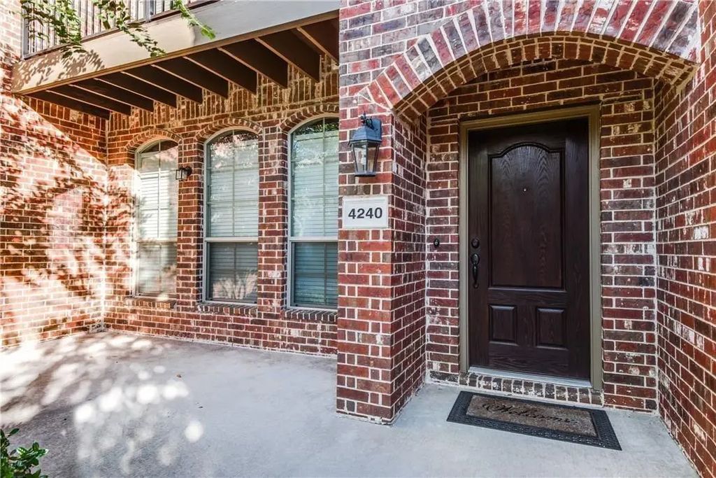 4240 Comanche Drive, Carrollton