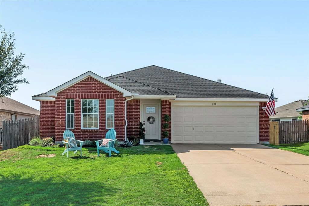808 Sage Circle, Burleson