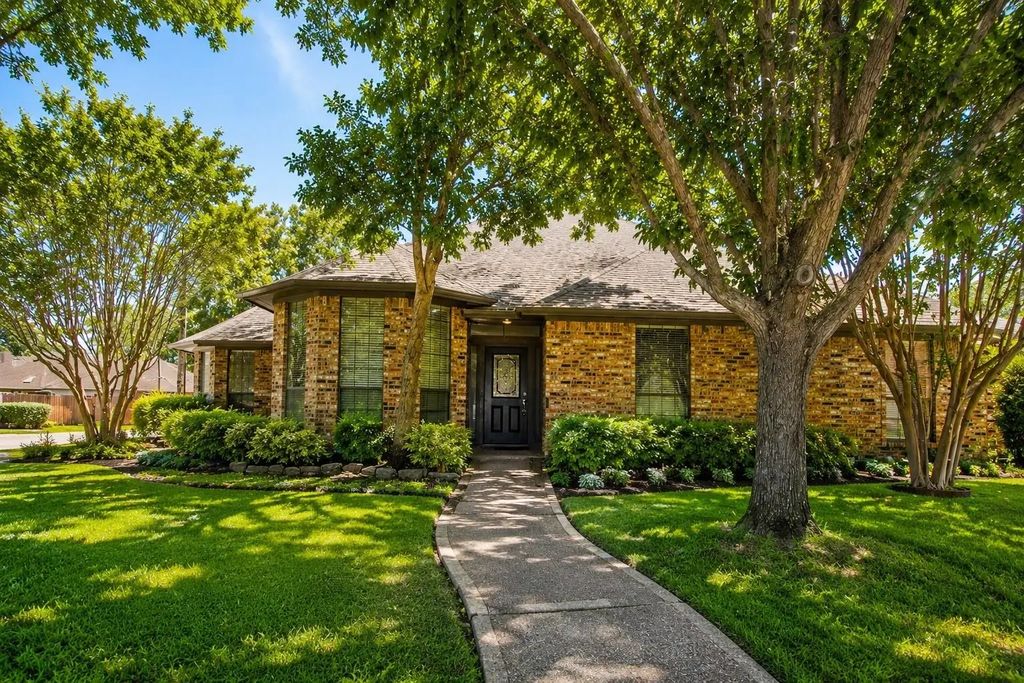 4124 Firebrick Lane, Dallas
