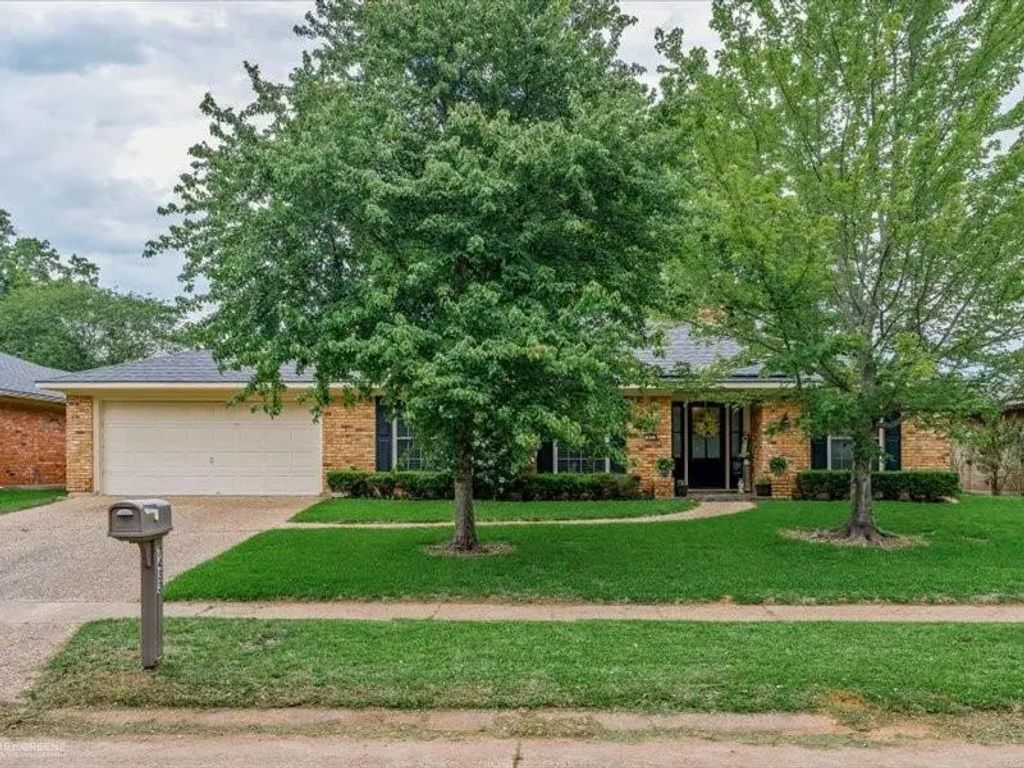 7433 Camelback Drive, Shreveport