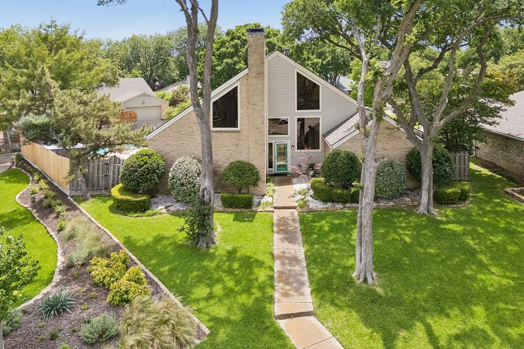 5 Chelsey Circle, Richardson