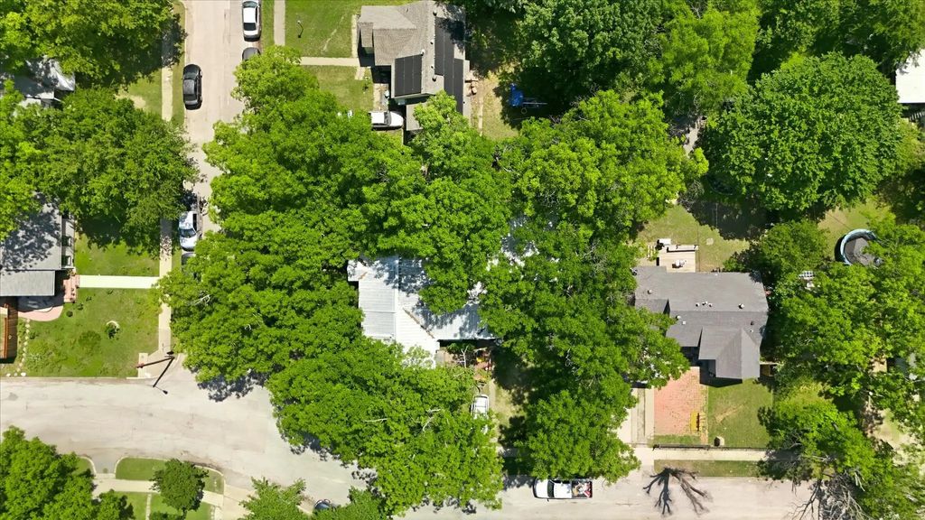 1111 Willow Street, Grand Prairie