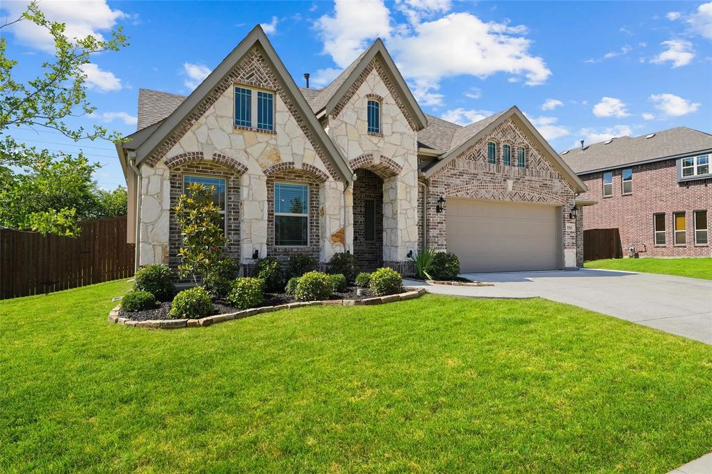 1114 Wrenwood Drive, Justin