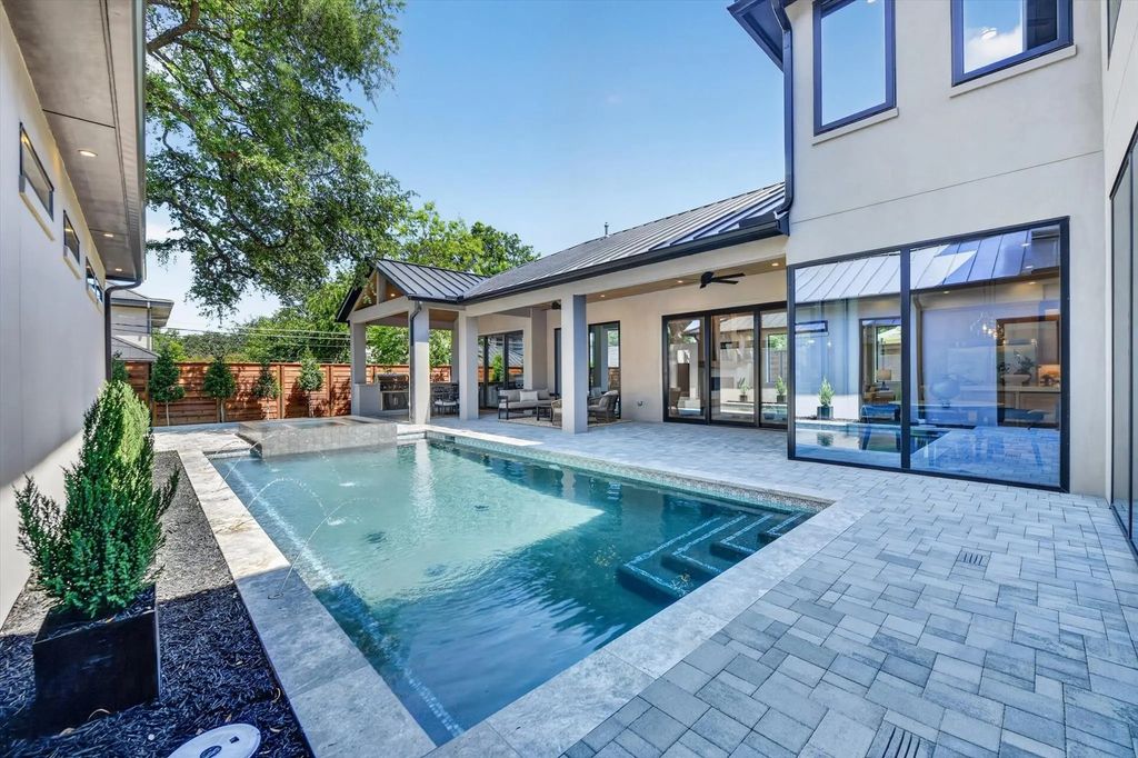 11028 Edgemere Road, Dallas