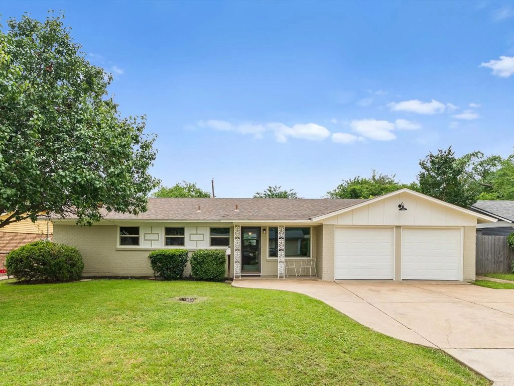 5220 Ammons Street, Haltom City