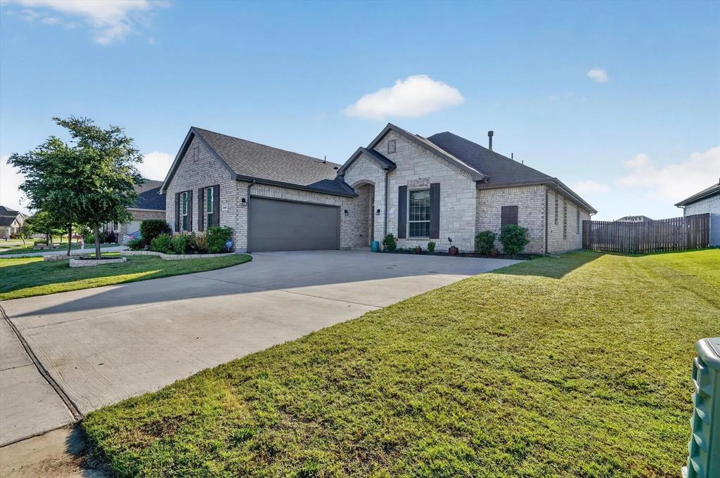 3667 Hidden Hollow Drive, Grand Prairie