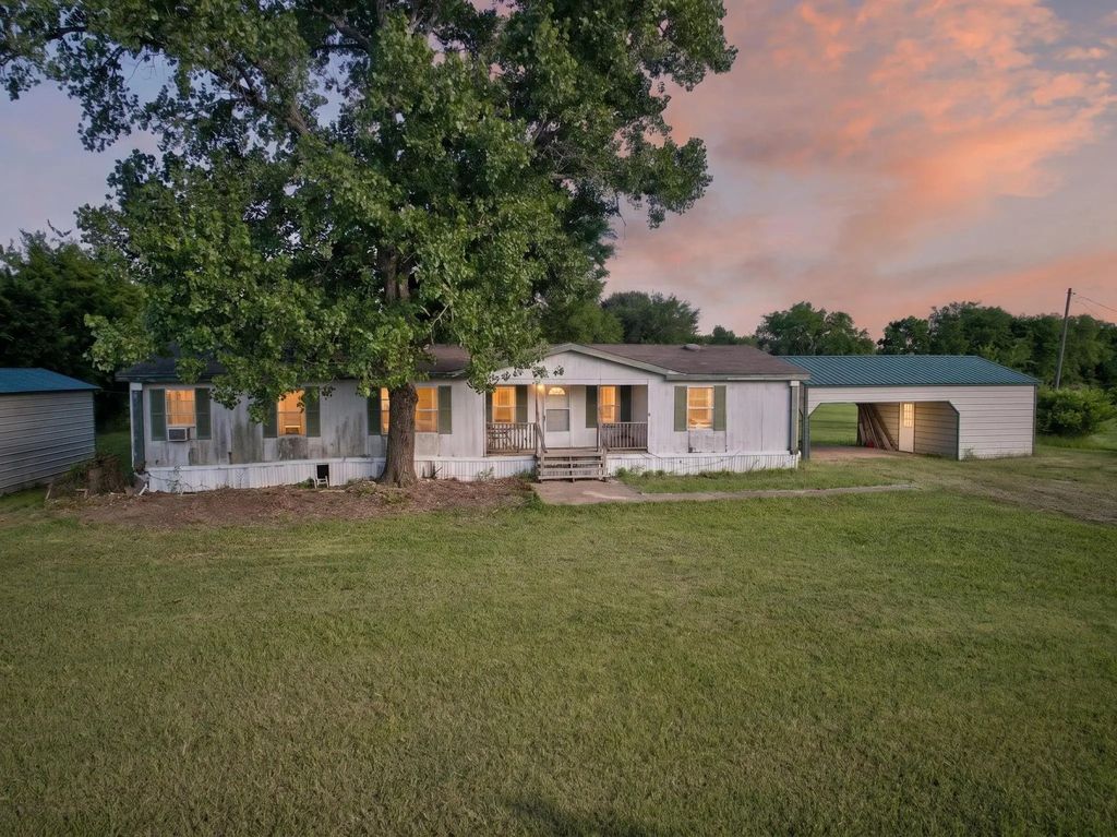 1670 Smith Circle, Combine
