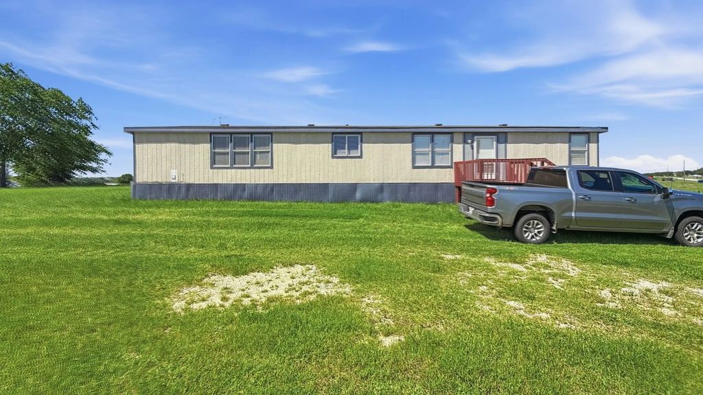 185 Private Road 4437, Rhome