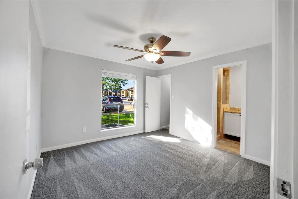 3300 Pebblebrook Drive 109, Seabrook