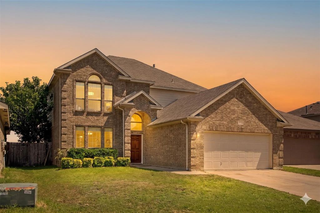 4816 Willow Branch Court, Fort Worth