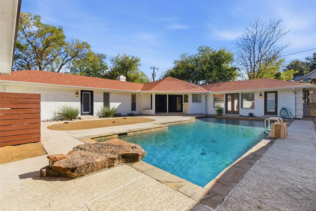 2201 Mistletoe Boulevard, Fort Worth