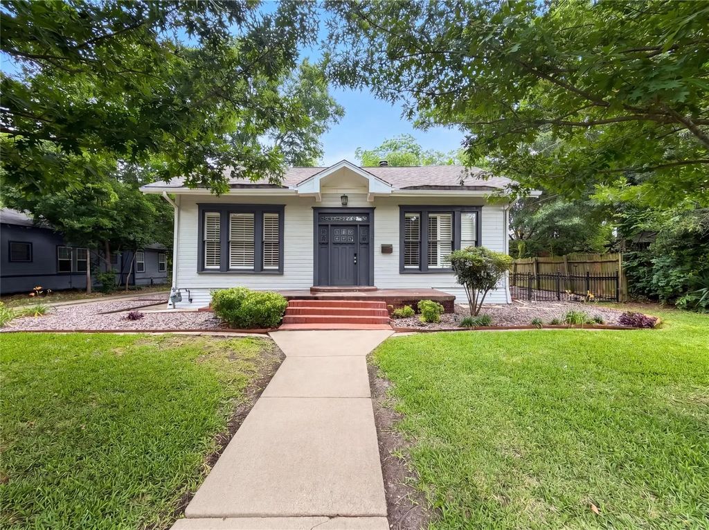 3919 Houston Street, Greenville