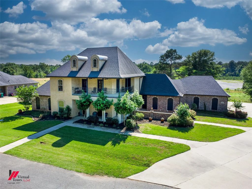 207 Joe Mac Drive, Stonewall
