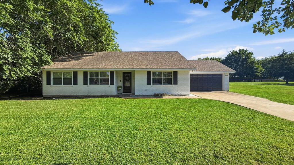 704 W Bells Boulevard, Bells