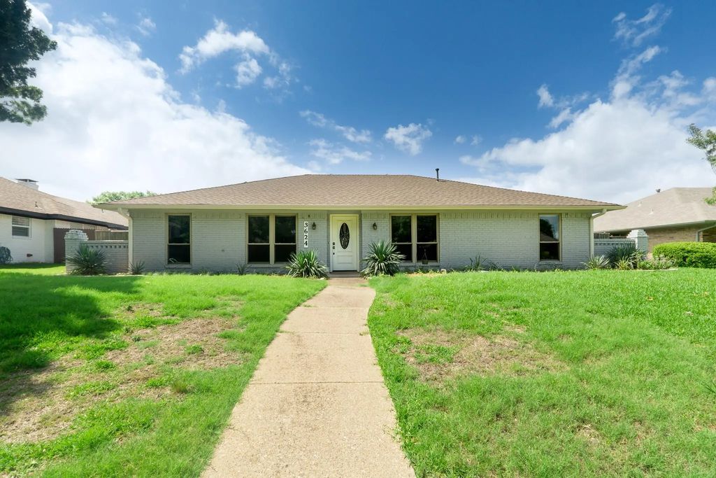3624 Big Horn Trail, Plano