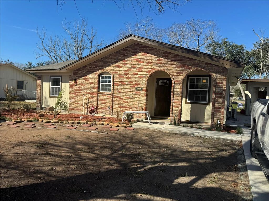 1413 Meadowview Drive, Port Lavaca