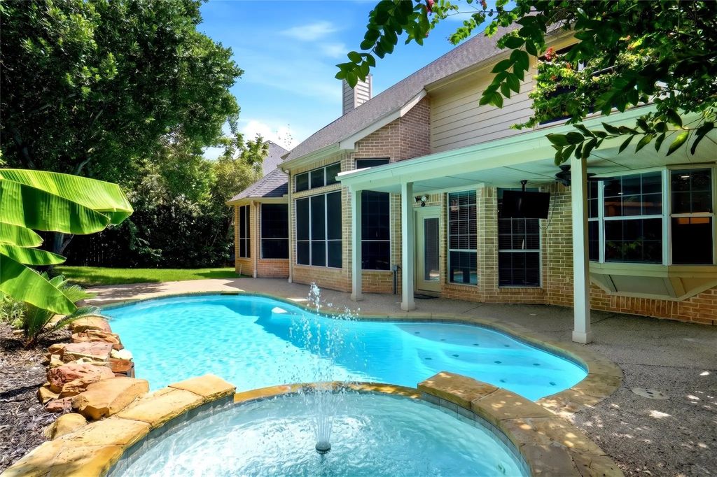 524 Sorenson Trail, Keller
