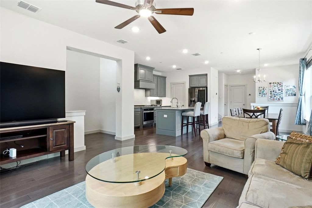 520 Ballustrade Drive, Irving