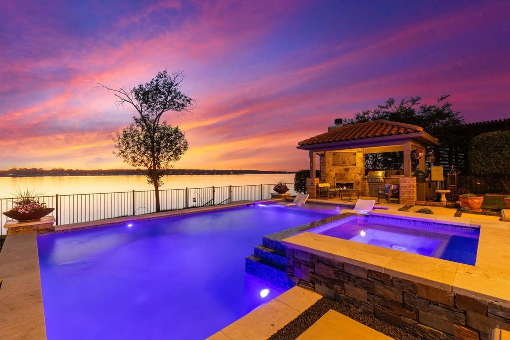 10047 Lakeside Drive, Fort Worth
