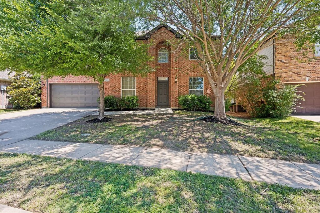 5205 Bay View Drive, Fort Worth