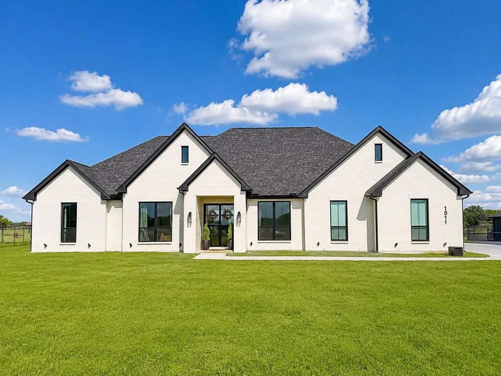 1511 Dixie Estates Way, Whitesboro