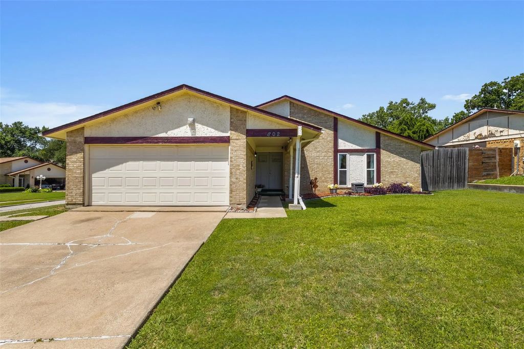 802 Via Balboa, Mesquite
