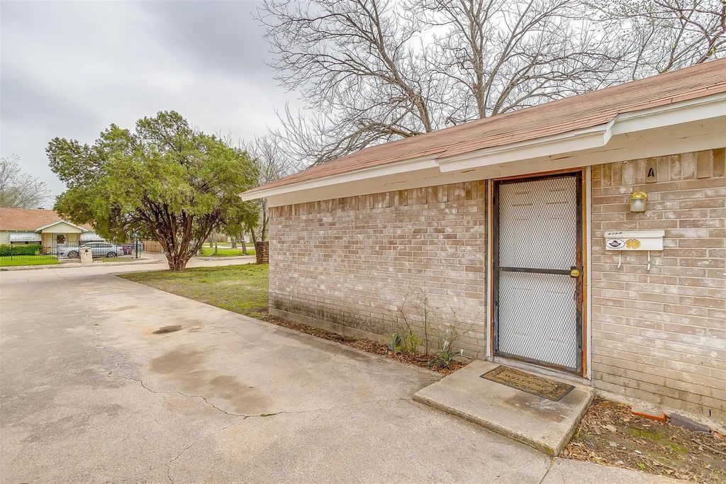 716 S Perkins Street, Fort Worth