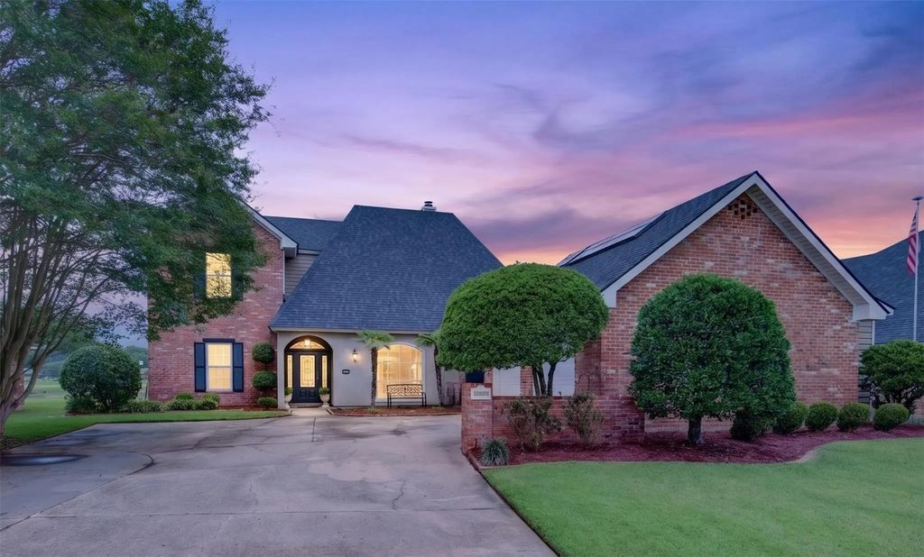 5517 Lake Side Drive, Bossier City