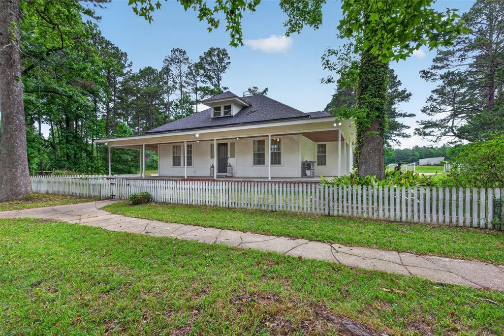 8402 Springridge Texas Line Road, Keithville