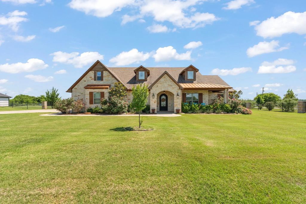 9833 Wildcat Ridge, Godley