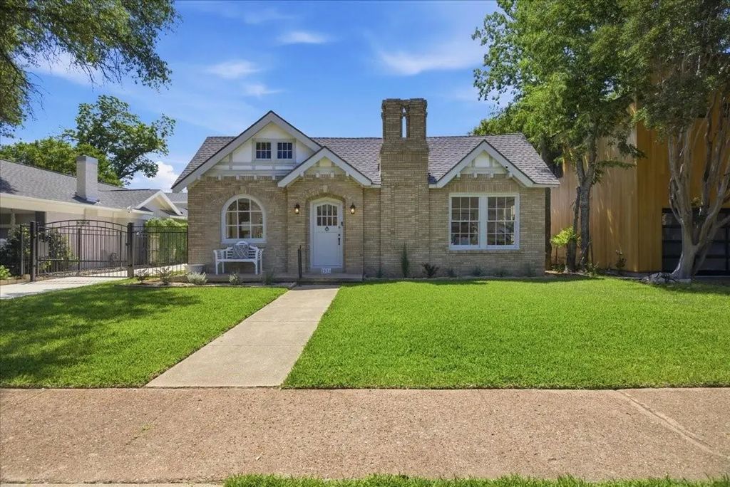 2528 Waits Avenue, Fort Worth