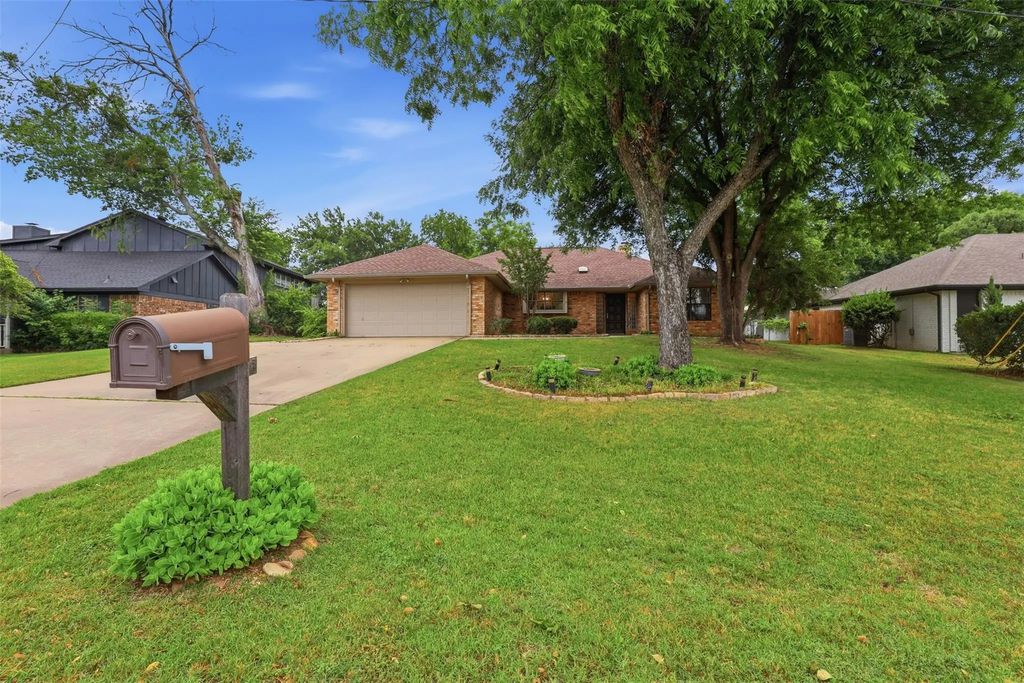 5207 Fairway Circle, De Cordova