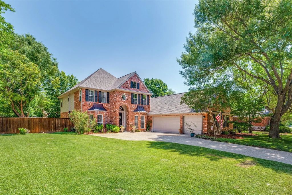 907 Parkwood Court, McKinney
