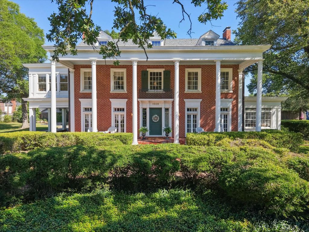 1508 Sycamore Avenue, Corsicana