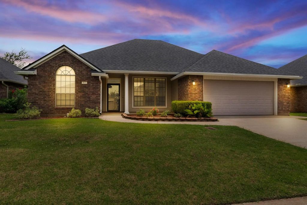 111 Rachel Lane, Bossier City