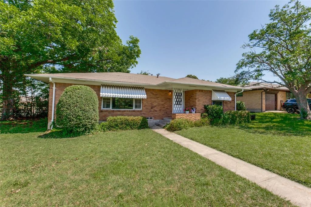 301 Hillcrest Avenue, Richardson