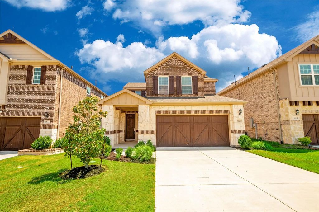 9828 Michael Irvin Street, Irving