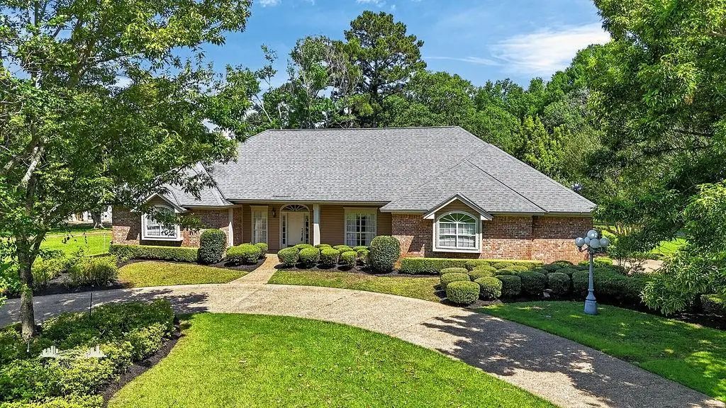 5540 Bent Tree Drive, Shreveport