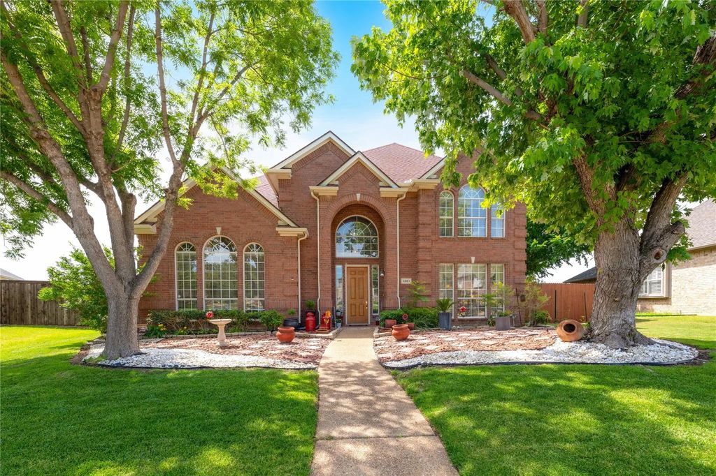 1301 Breamar Drive, Carrollton