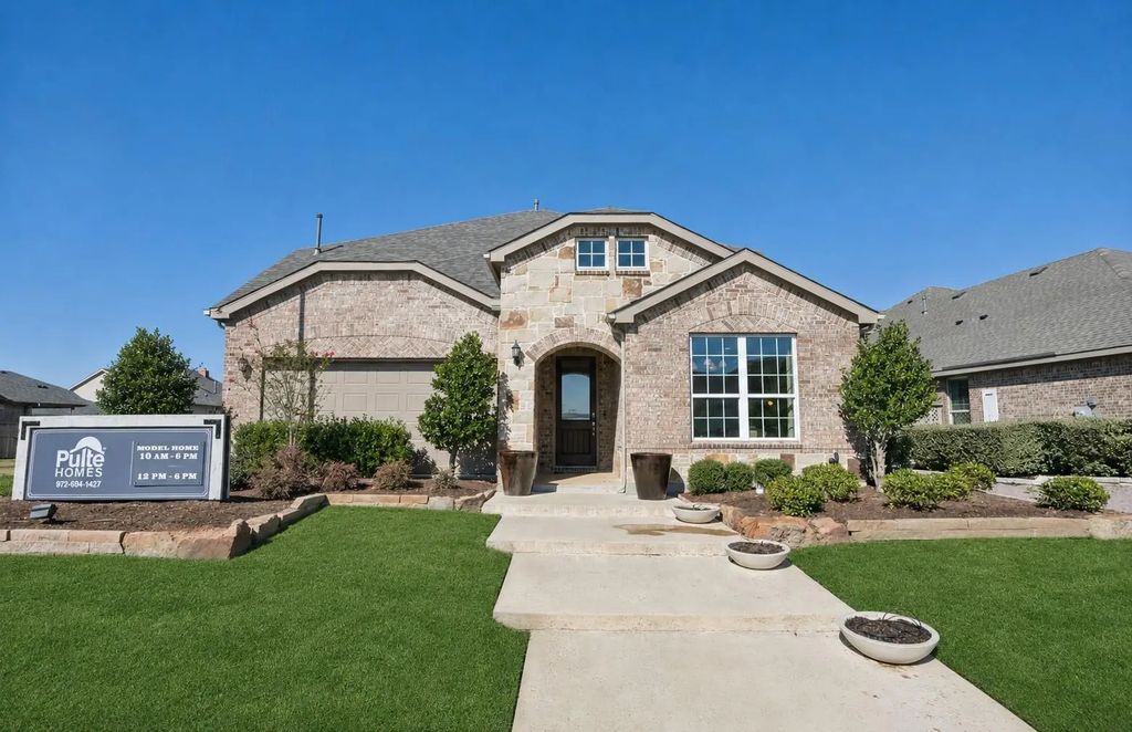 1012 Pearl Place, Northlake