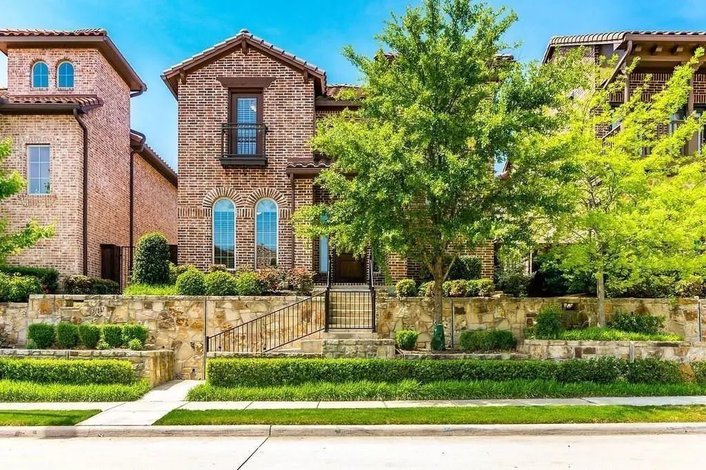 7027 Nueces Drive, Irving