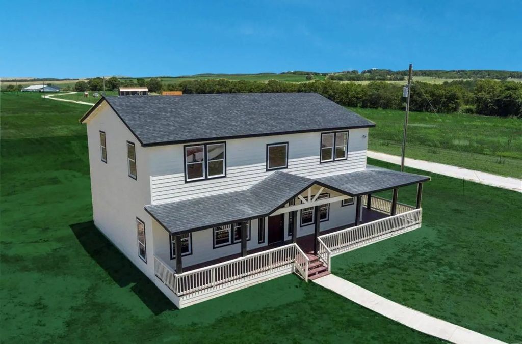 244 Hcr 2302 Road, Abbott
