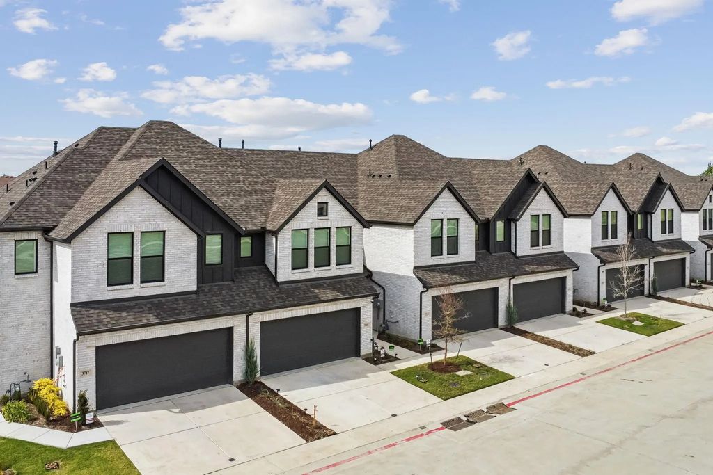 3705 Pierce Lane, Grand Prairie