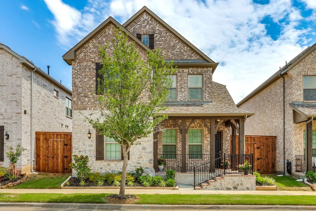 2225 6th Avenue, Flower Mound