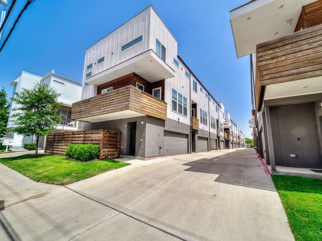 1510 N Washington Avenue 102, Dallas